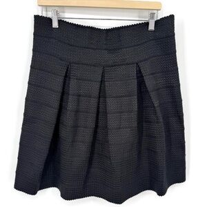 Ann Taylor Black Textured Pleated Mini Skirt Size 14